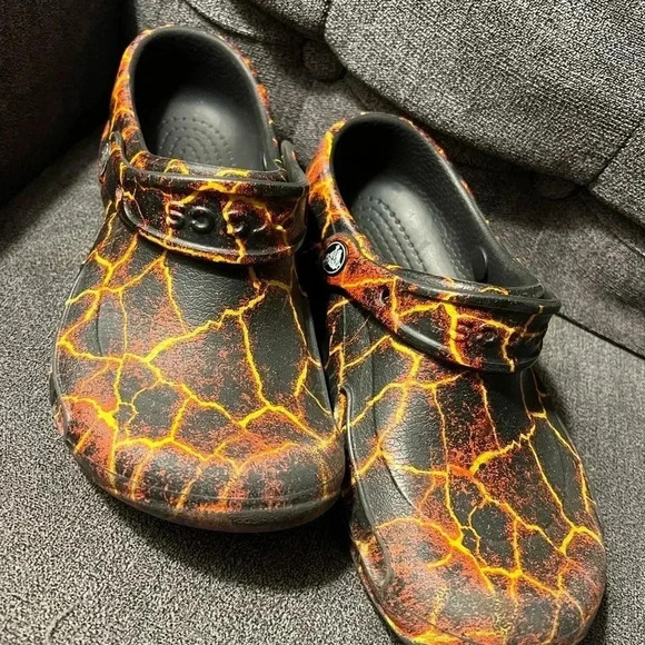 crocs lava style size women’s 6, men’s 4 - Picture 8 of 8